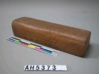 藏品(木枕頭)的圖片